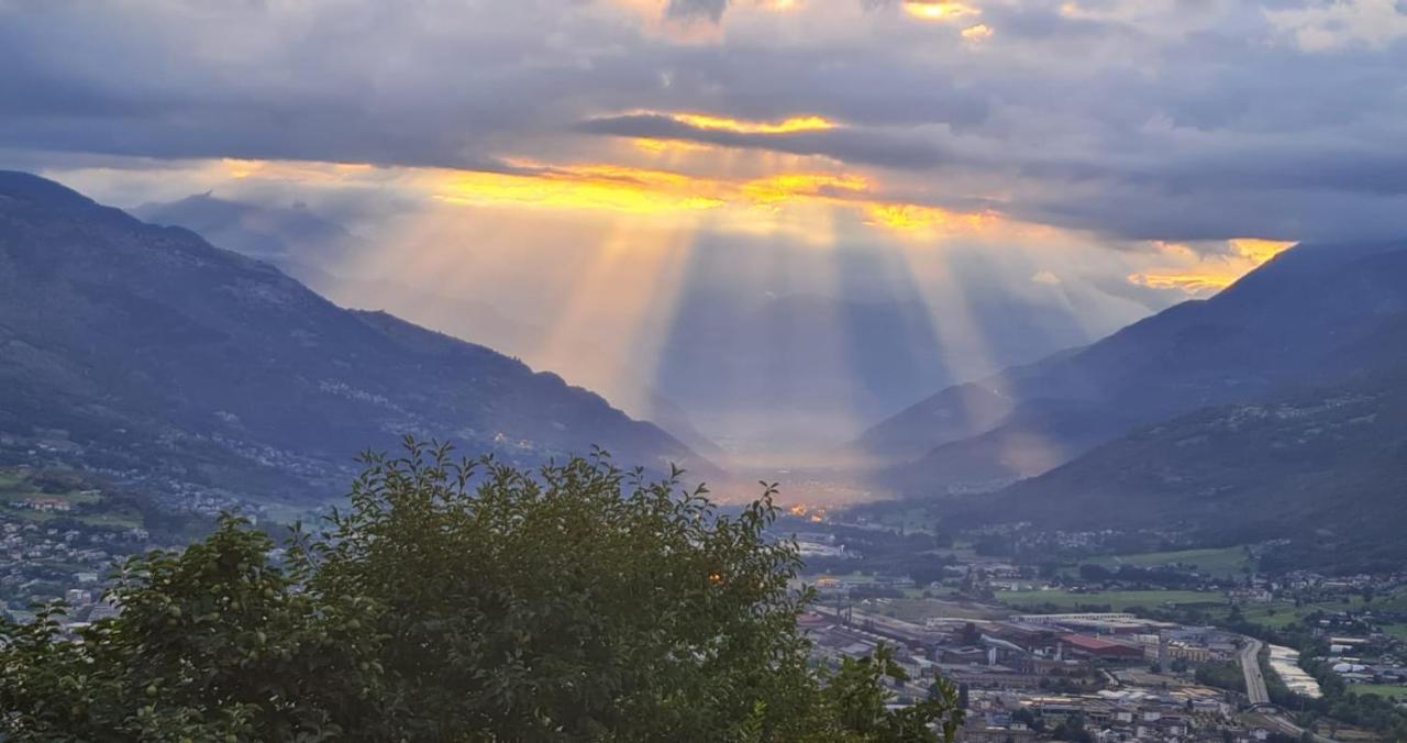 Casa Nonna Felicita Lägenhet Aosta Exteriör bild